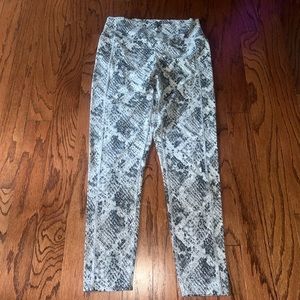 Victoria’s Secret PINK ultimate leggings in snake print size medium